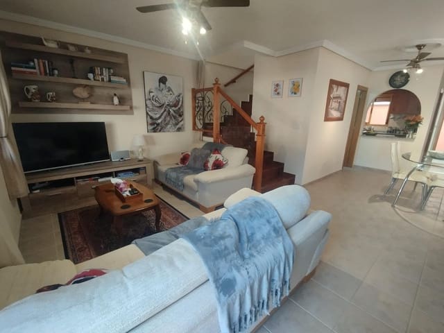 2 soveværelse Rækkehus til salg i Rojales med swimmingpool - € 175.000 (Ref: 9758898)