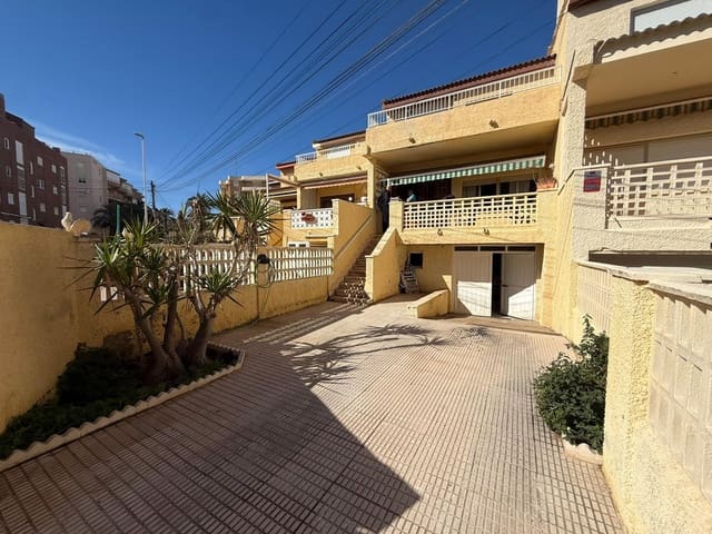4 camera da letto Appartamento in vendita in Guardamar del Segura con garage - 490.000 € (Rif: 9761924)