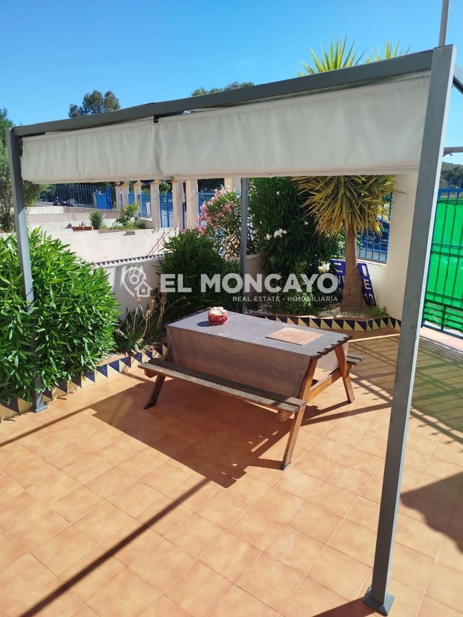 2 soverom Bungalow til salgs i Guardamar del Segura med svømmebasseng - € 155 500 (Ref: 9761925)