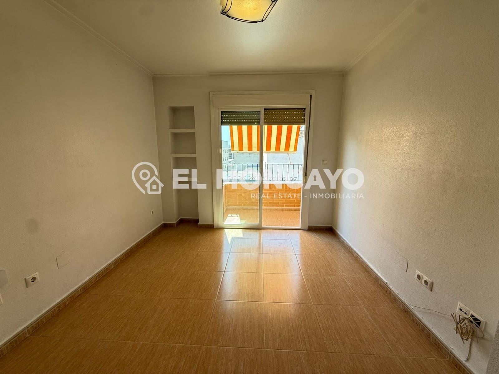 3 sovrum Takvåning till salu i Guardamar del Segura - 252 000 € (Ref: 9763604)