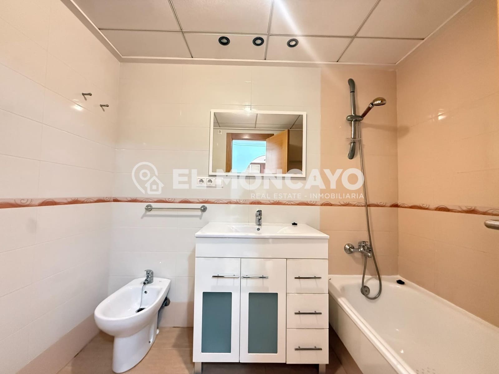 3 sovrum Takvåning till salu i Guardamar del Segura - 252 000 € (Ref: 9763604)