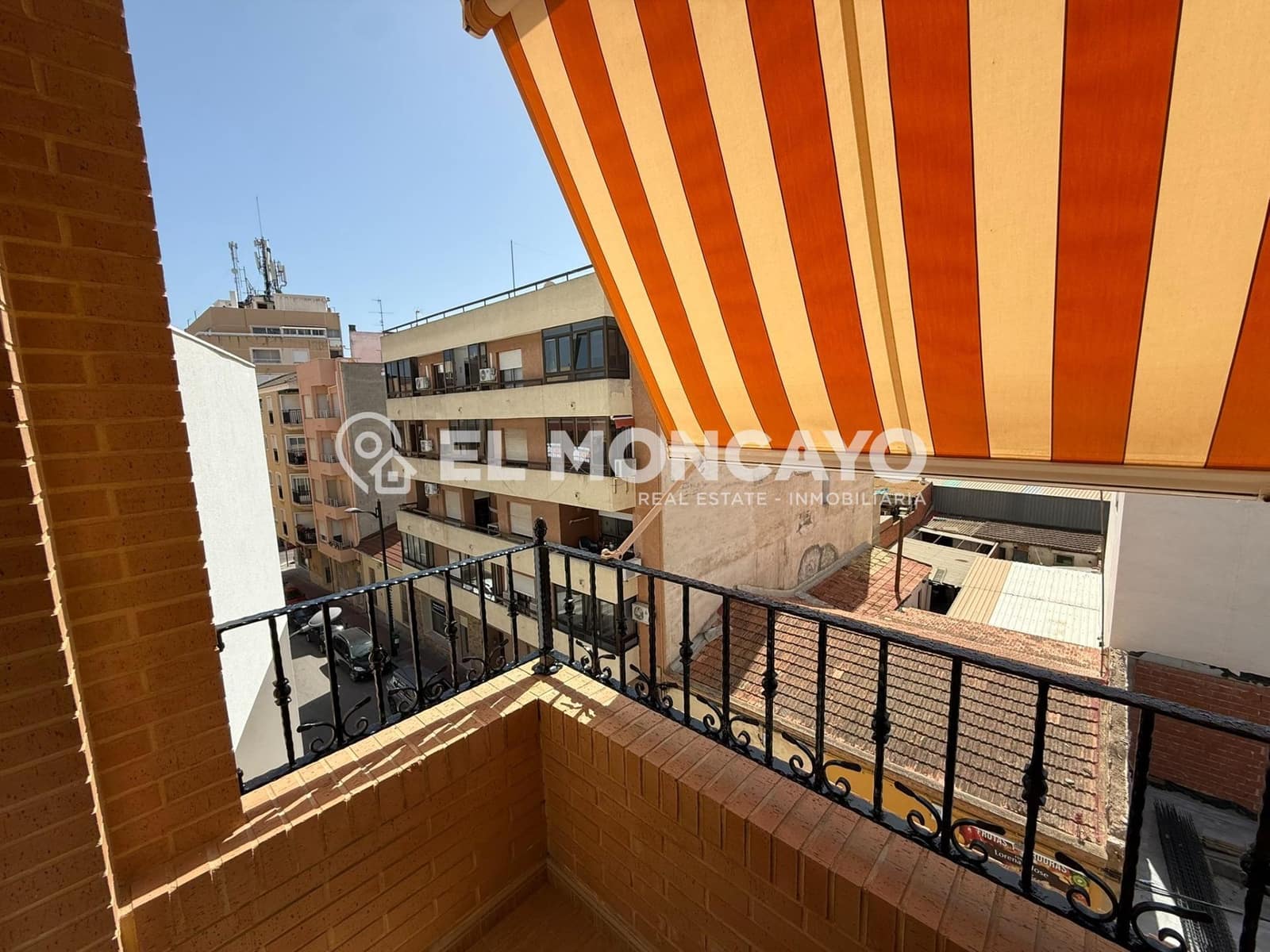 3 sovrum Takvåning till salu i Guardamar del Segura - 252 000 € (Ref: 9763604)