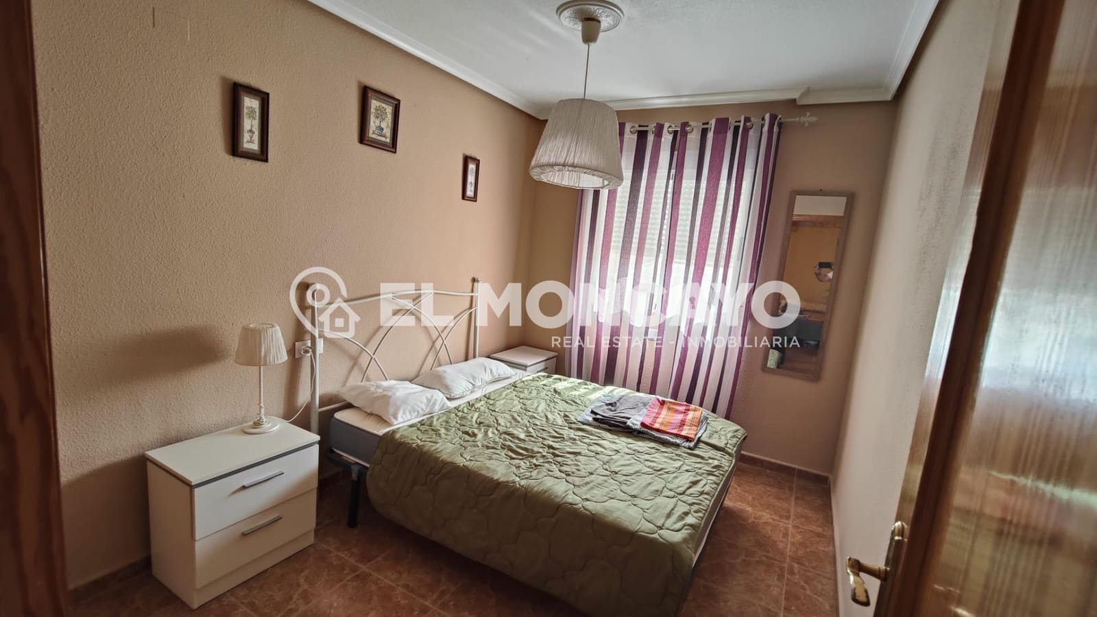 Apartamento de 2 habitaciones en Torrevieja en venta - 145.000 € (Ref: 9770592)
