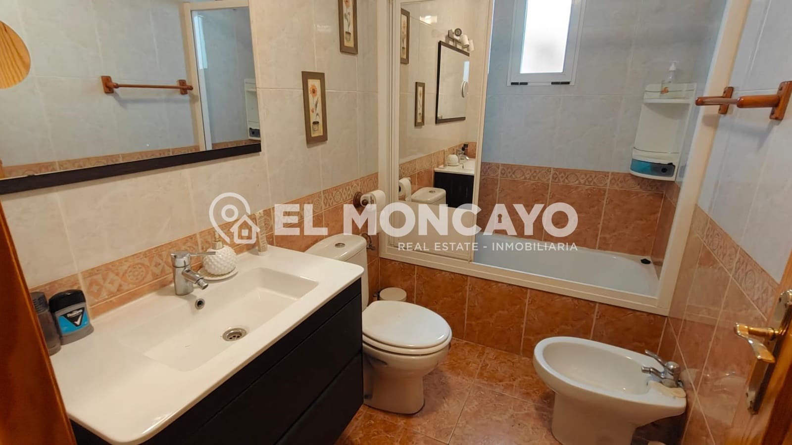 Apartamento de 2 habitaciones en Torrevieja en venta - 145.000 € (Ref: 9770592)