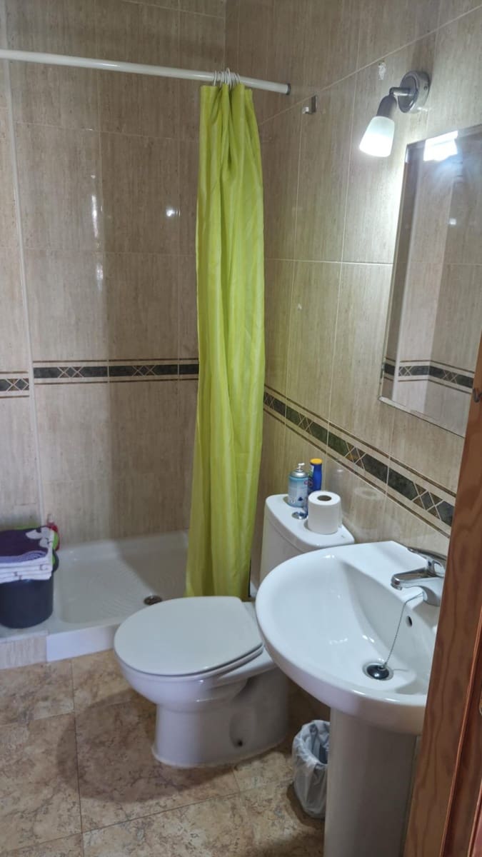 Ático de 4 habitaciones en Guardamar del Segura en venta - 268.000 € (Ref: 9783063)