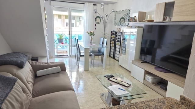 Ático de 4 habitaciones en Guardamar del Segura en venta - 268.000 € (Ref: 9783063)