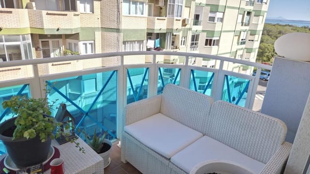 Ático de 4 habitaciones en Guardamar del Segura en venta - 268.000 € (Ref: 9783063)