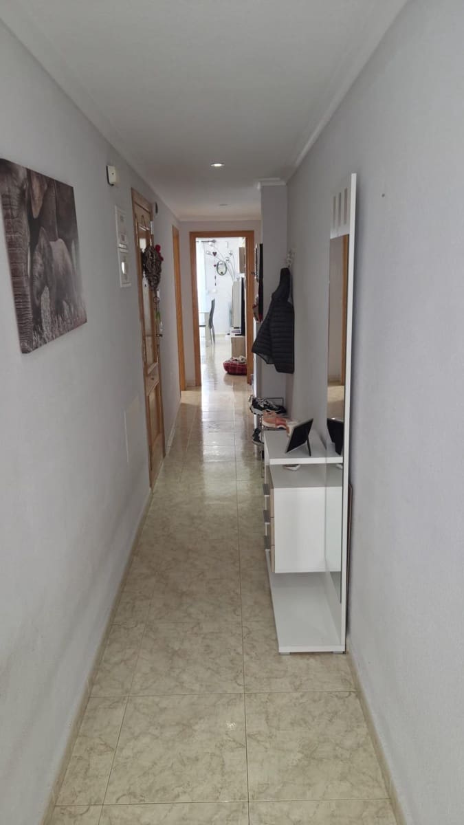 Ático de 4 habitaciones en Guardamar del Segura en venta - 268.000 € (Ref: 9783063)