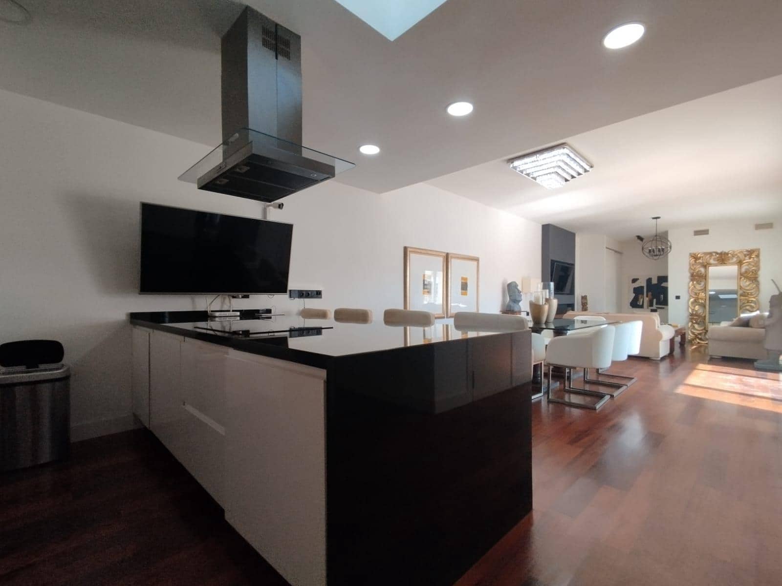 2 slaapkamer Halfvrijstaande villa te koop in Daya Vieja met zwembad - € 520.000 (Ref: 9783615)