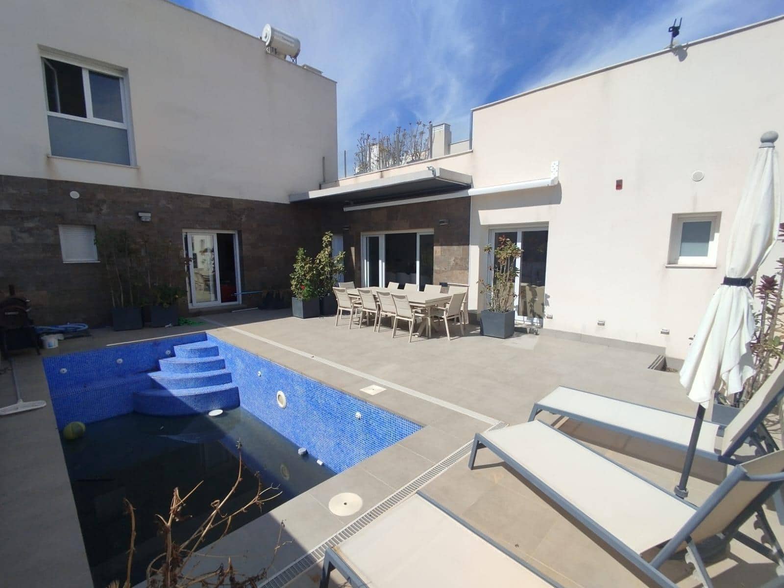 2 slaapkamer Halfvrijstaande villa te koop in Daya Vieja met zwembad - € 520.000 (Ref: 9783615)