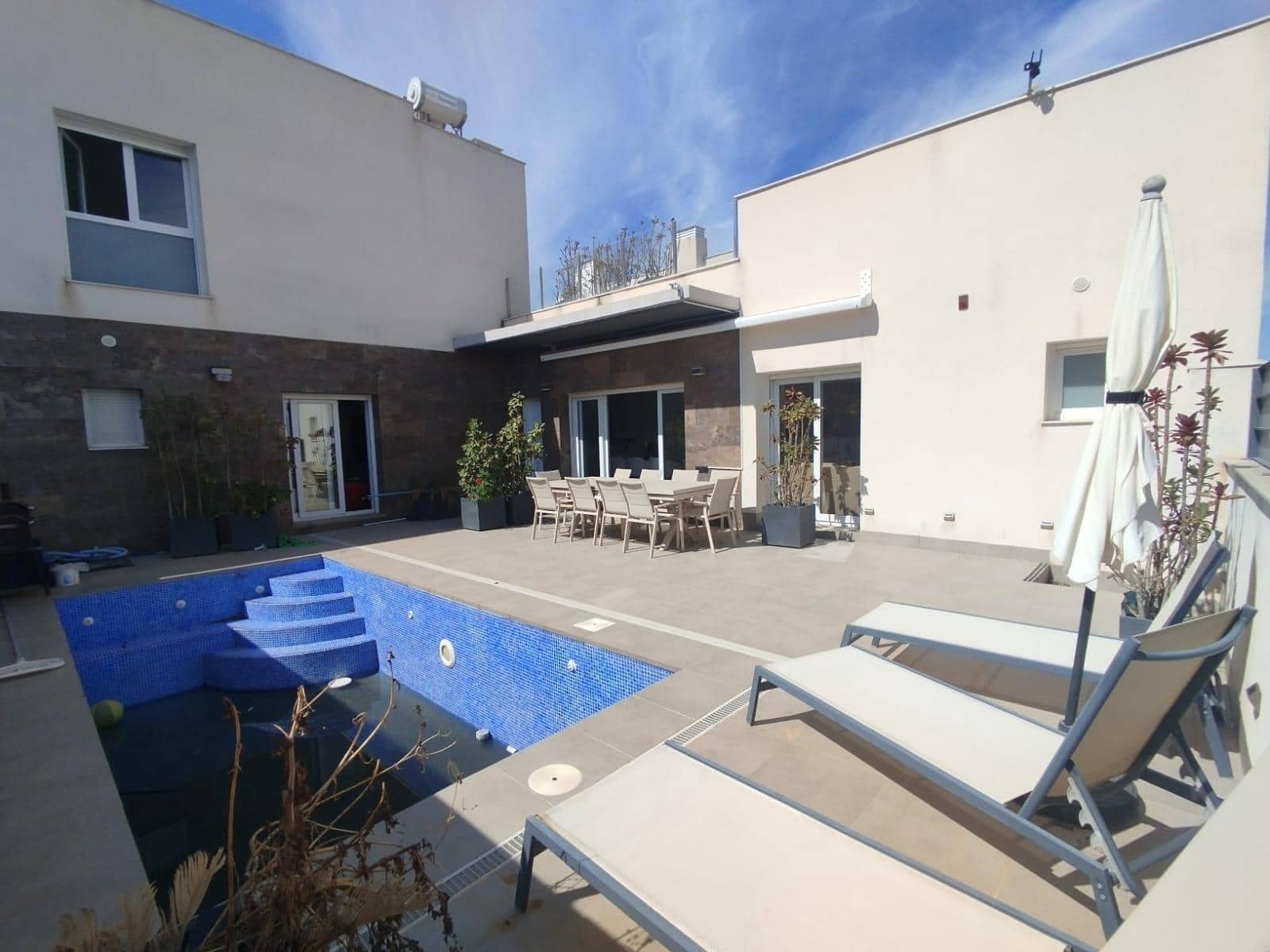 2 slaapkamer Halfvrijstaande villa te koop in Daya Vieja met zwembad - € 520.000 (Ref: 9783615)