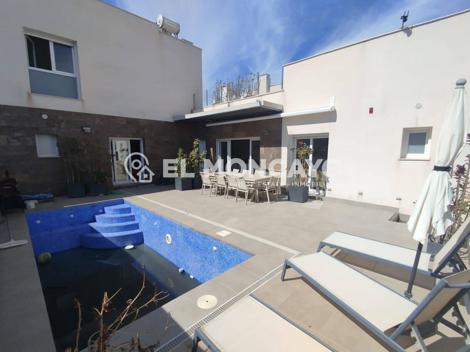 2 sypialnia Dom szeregowy na sprzedaż w Daya Vieja z basenem - 520 000 € (Ref: 9783615)