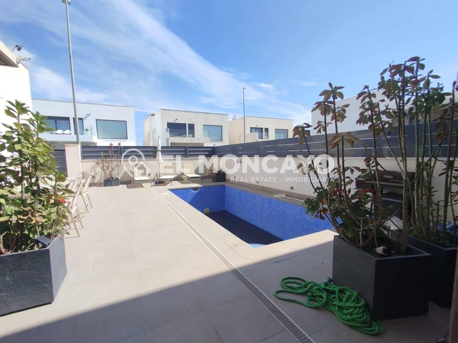 2 sypialnia Dom szeregowy na sprzedaż w Daya Vieja z basenem - 520 000 € (Ref: 9783615)