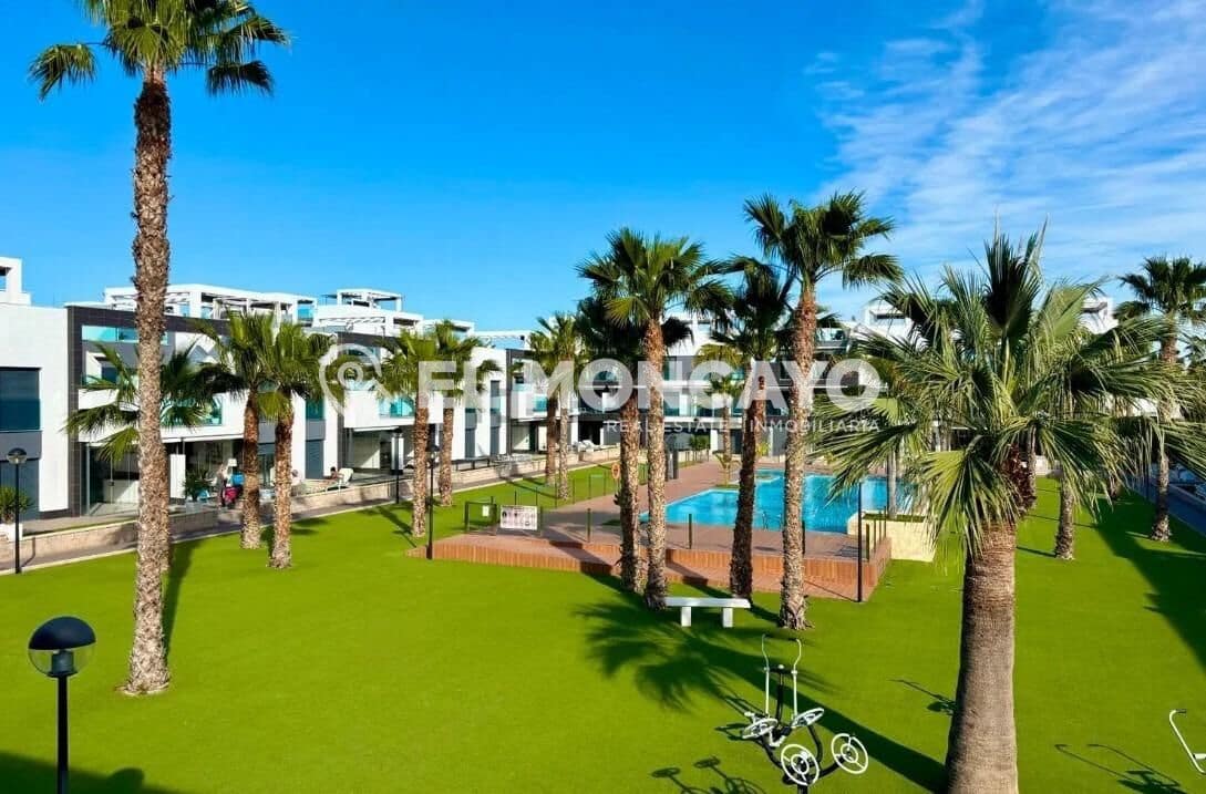 3 slaapkamer Bungalow te koop in El Raso met zwembad garage - € 319.000 (Ref: 9790992)