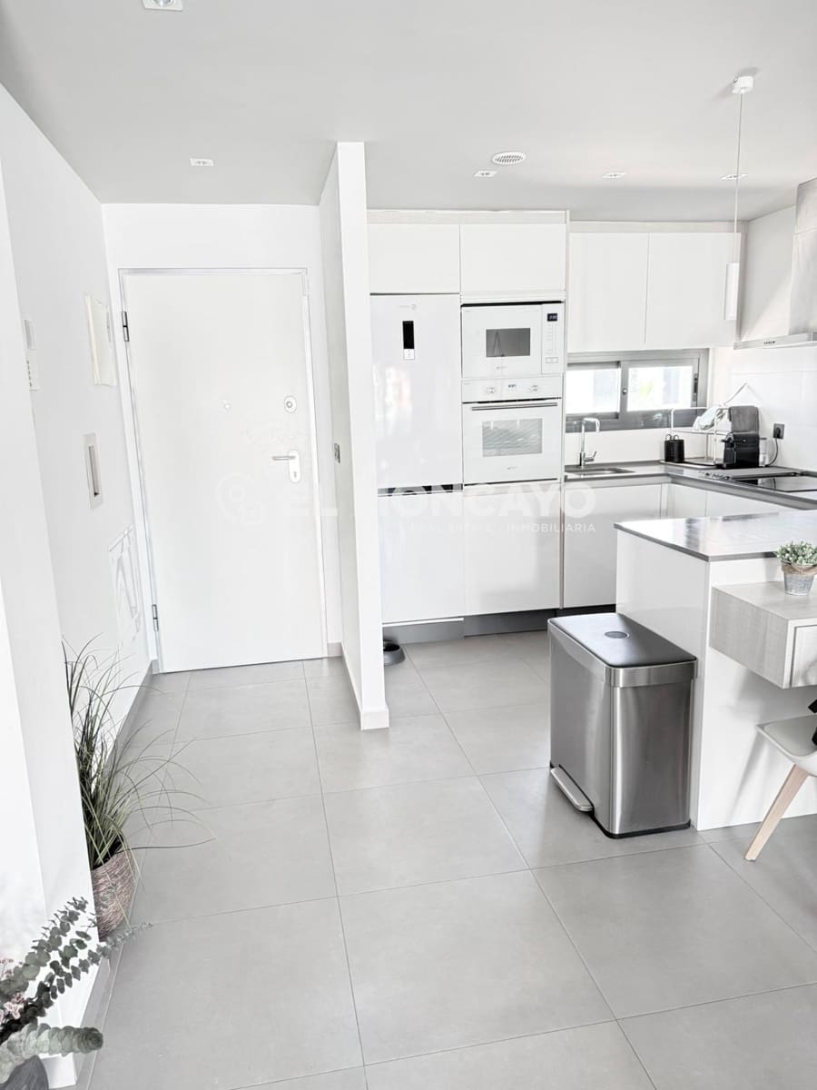 3 slaapkamer Bungalow te koop in El Raso met zwembad garage - € 319.000 (Ref: 9790992)