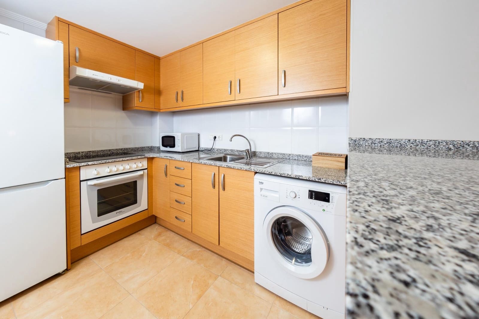 2 soverom Leilighet til salgs i Torrevieja - € 178 200 (Ref: 9804243)