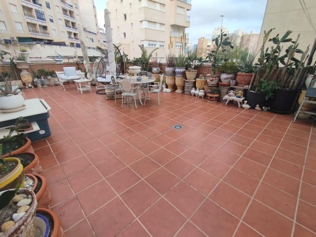 3 camera da letto Appartamento in vendita in Guardamar del Segura con garage - 275.000 € (Rif: 9804244)