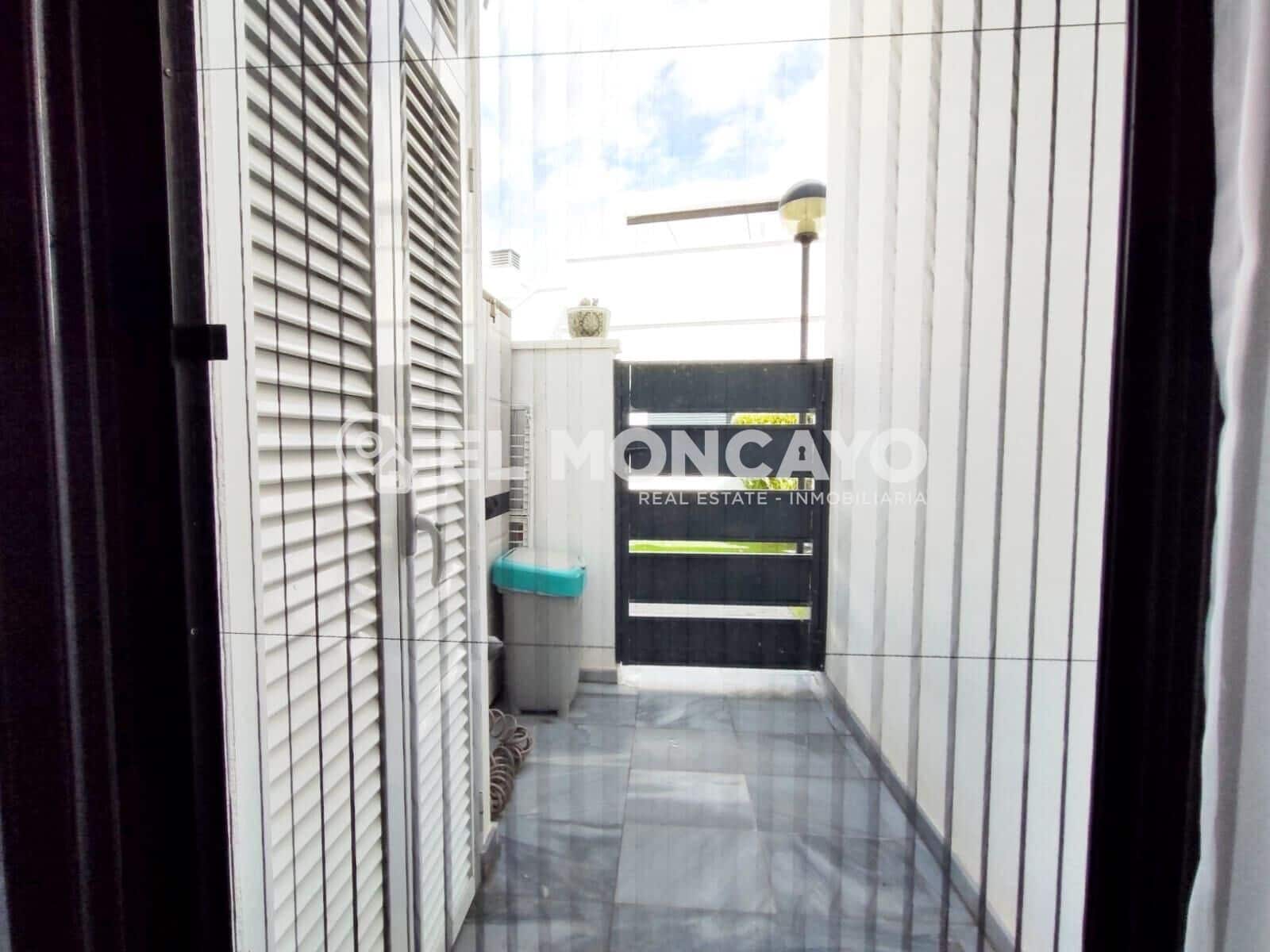 3 sypialnia Dom szeregowy na sprzedaż w Orihuela Costa z basenem garażem - 410 000 € (Ref: 9822843)