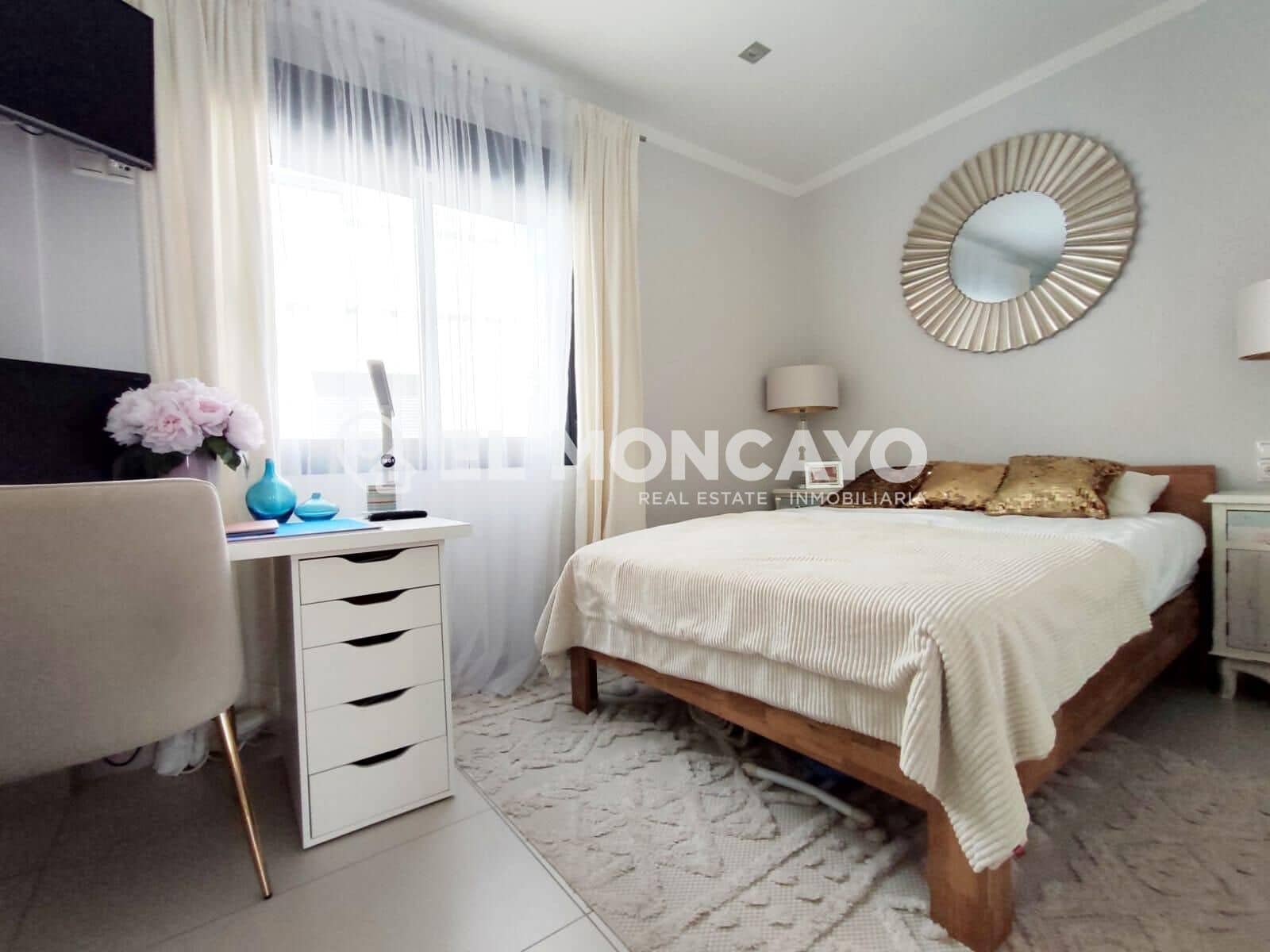 3 sypialnia Dom szeregowy na sprzedaż w Orihuela Costa z basenem garażem - 410 000 € (Ref: 9822843)
