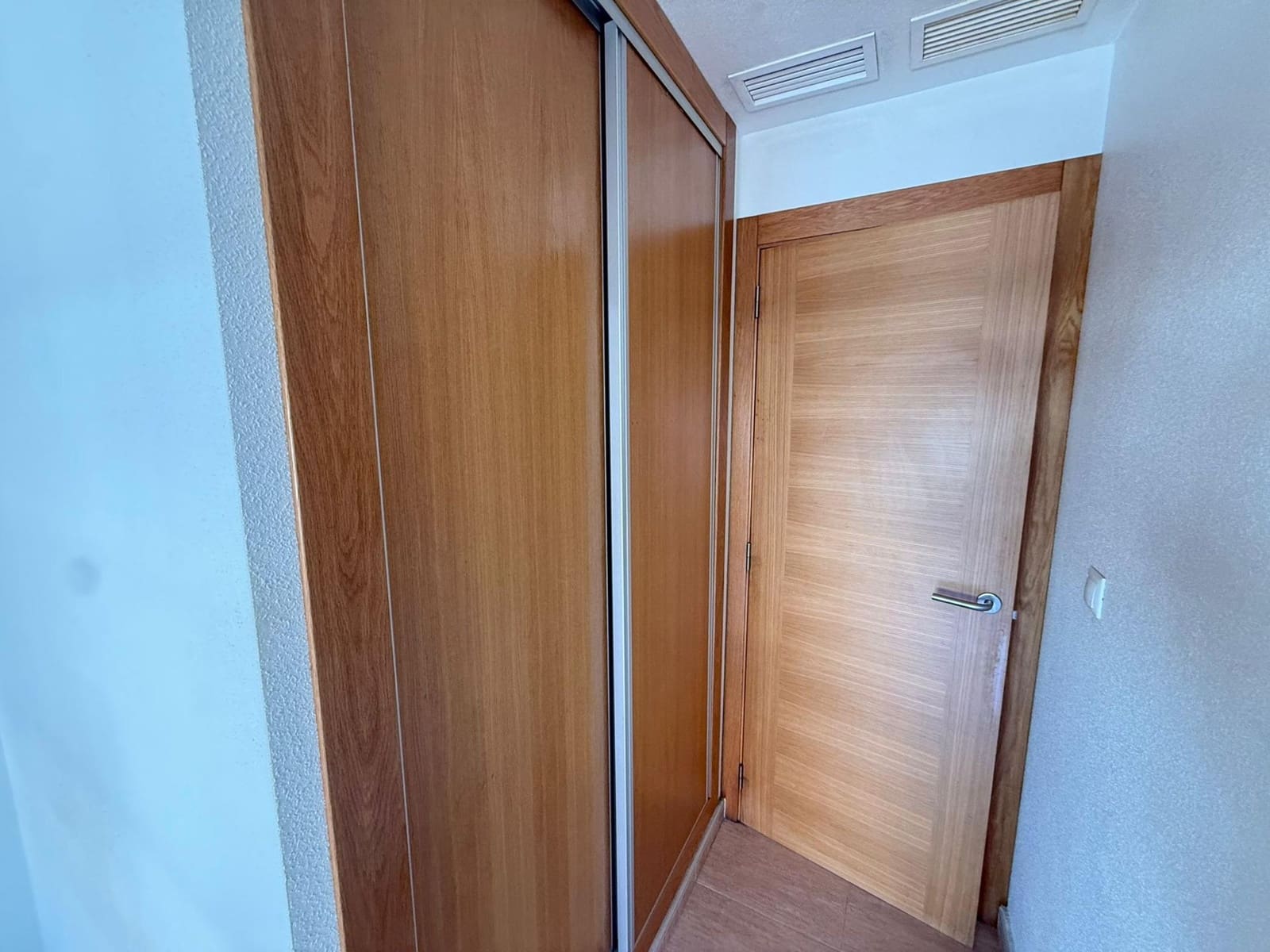 2 sypialnia Apartament na sprzedaż w Guardamar del Segura - 147 000 € (Ref: 9829035)
