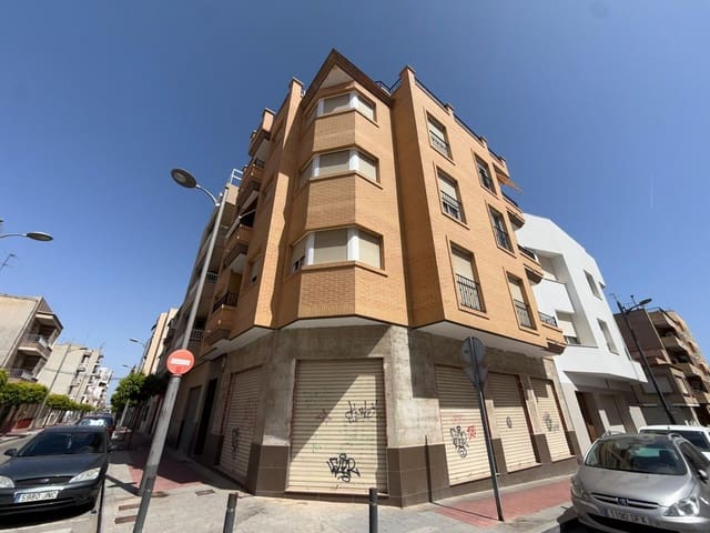 2 makuuhuone Huoneisto myytävänä paikassa Guardamar del Segura - 147 000 € (Ref: 9829035)