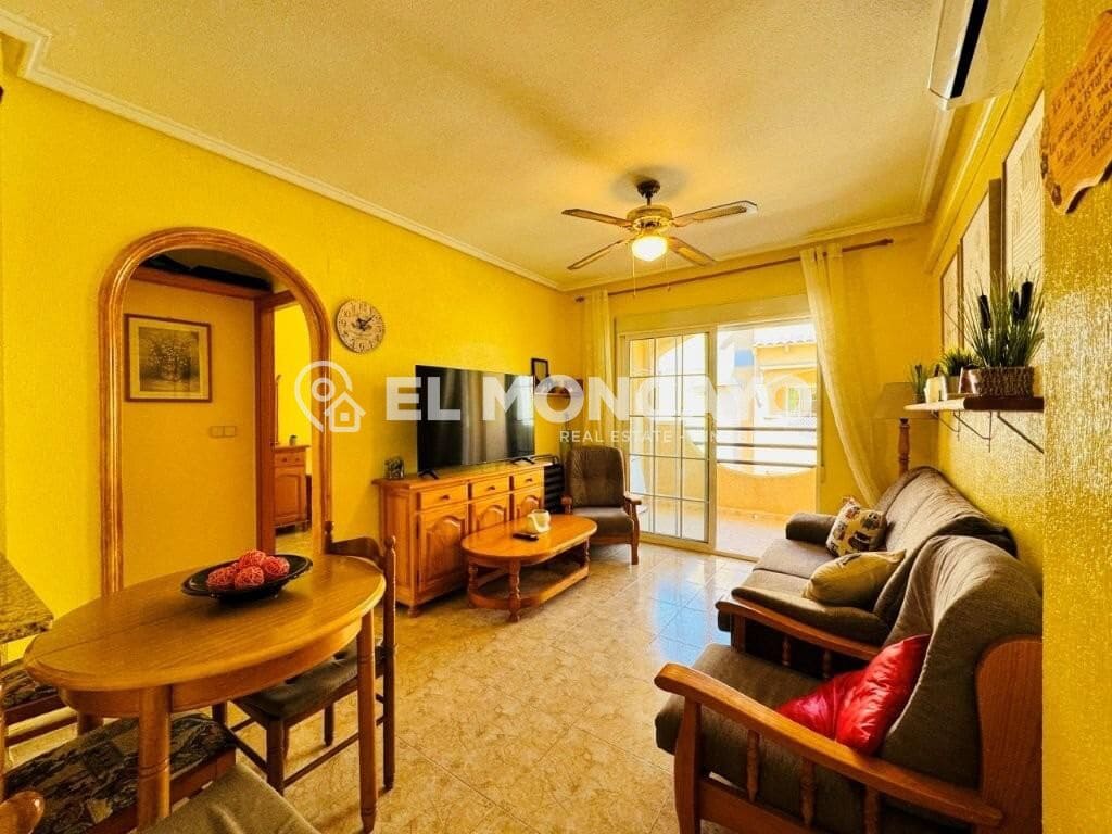 2 bedroom Apartment for sale in Torrevieja with pool - € 165,000 (Ref: 9829036)