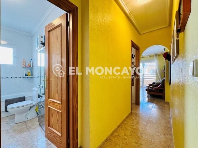 2 bedroom Apartment for sale in Torrevieja with pool - € 165,000 (Ref: 9829036)