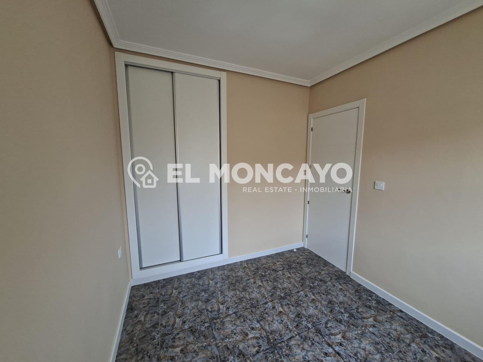 2 soveværelse Rækkehus til salg i Orihuela Costa med swimmingpool - € 179.000 (Ref: 9829037)