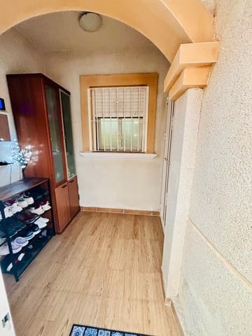 3 soverom Rekkehus til salgs i Aguas Nuevas, Torrevieja med svømmebasseng - € 185 000 (Ref: 9831300)