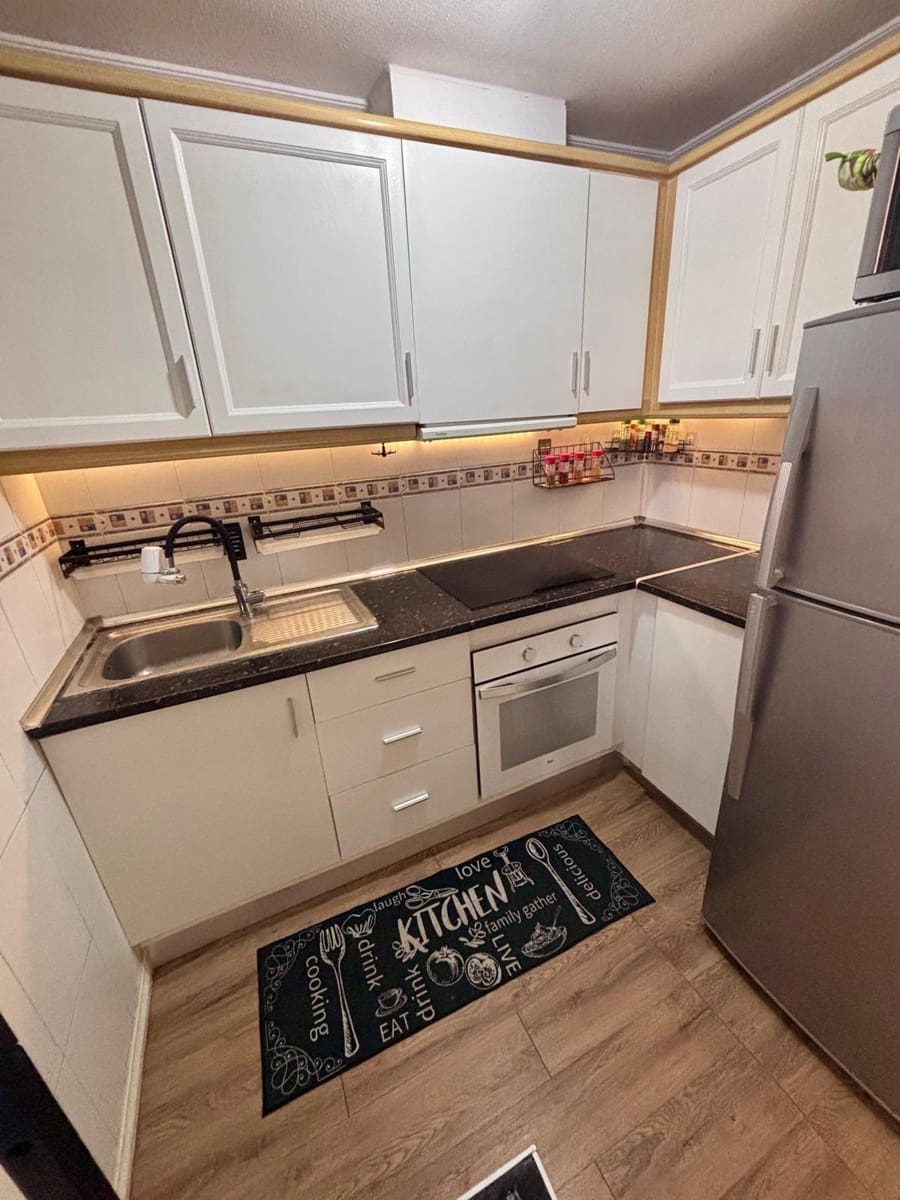 3 soveværelse Rækkehus til salg i Aguas Nuevas med swimmingpool - € 189.900 (Ref: 9831300)