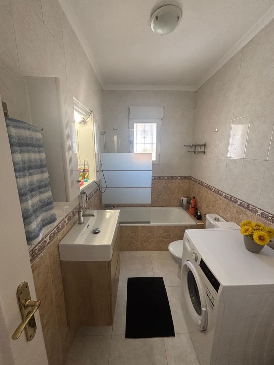 3 soveværelse Rækkehus til salg i Aguas Nuevas med swimmingpool - € 189.900 (Ref: 9831300)