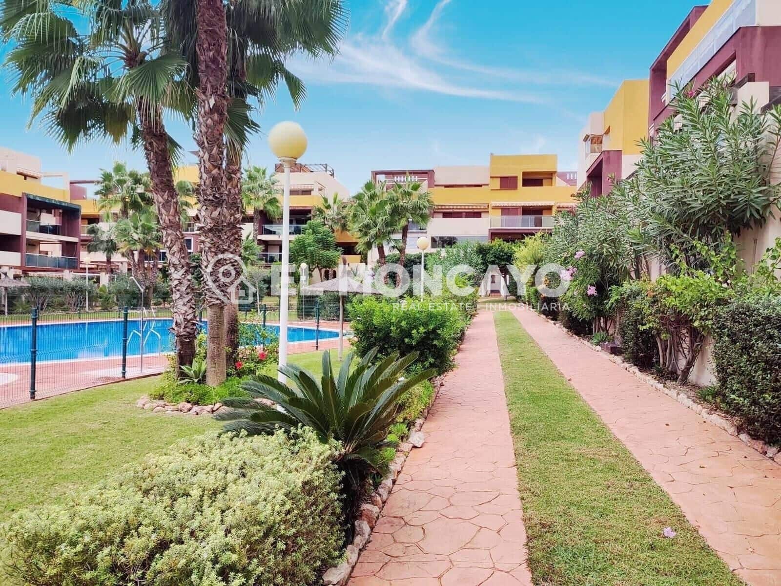 2 soveværelse Lejlighed til salg i Orihuela Costa med swimmingpool - € 249.000 (Ref: 9833598)