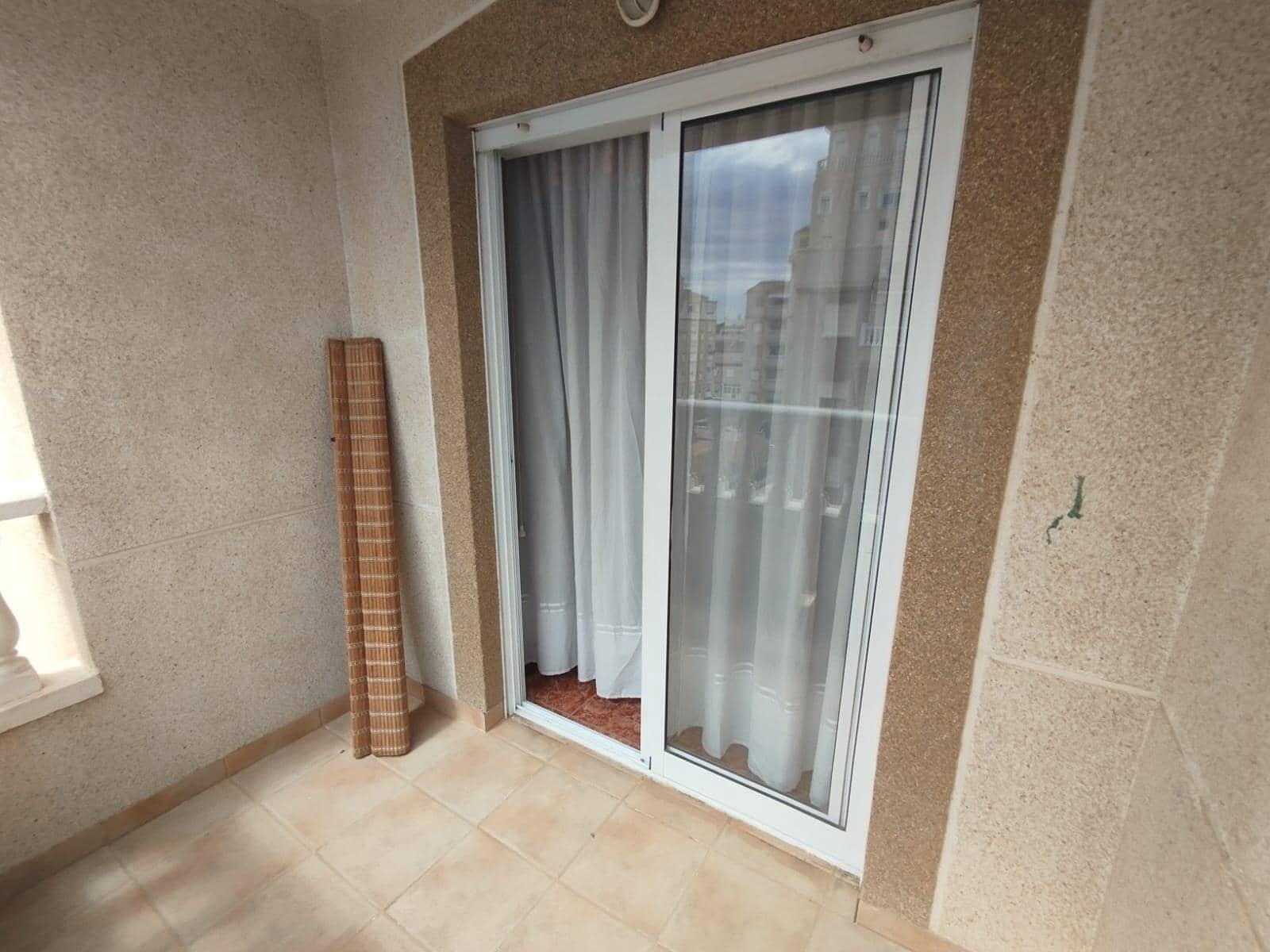 2 quarto Apartamento para venda em Torrevieja com piscina - 125 000 € (Ref: 9843340)