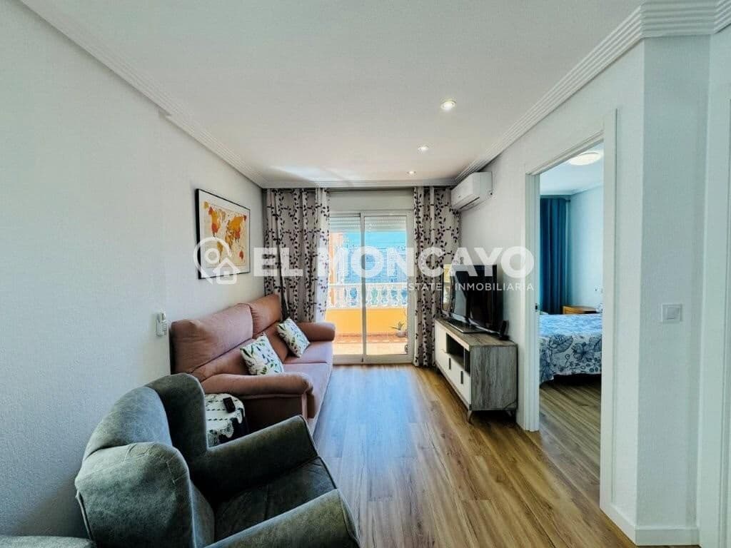 2 bedroom Apartment for sale in Guardamar del Segura with garage - € 169,000 (Ref: 9846175)