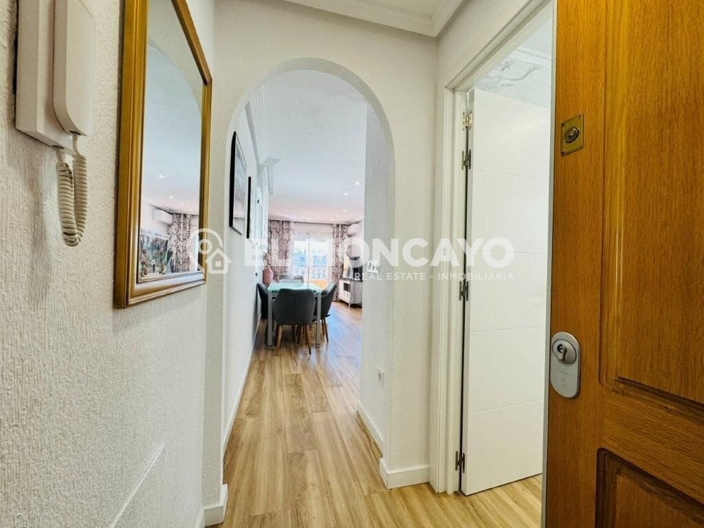 2 bedroom Apartment for sale in Guardamar del Segura with garage - € 169,000 (Ref: 9846175)