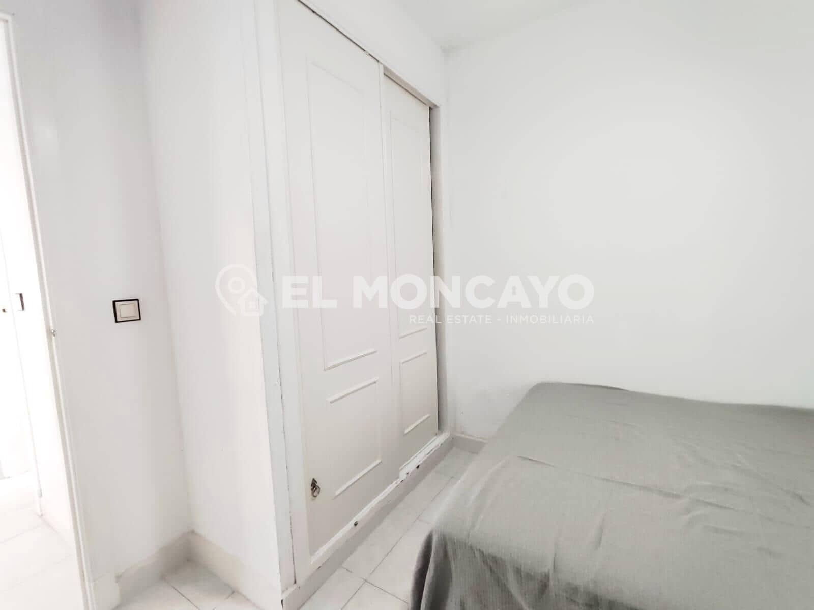 2 bedroom Bungalow for sale in El Limonar with pool - € 147,000 (Ref: 9849286)
