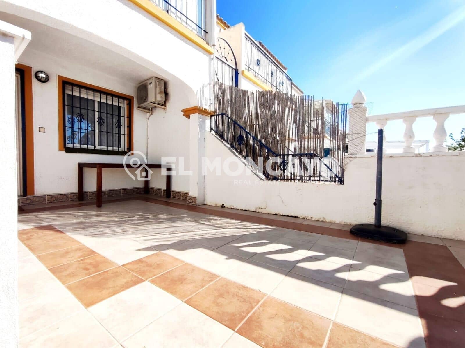 2 bedroom Bungalow for sale in El Limonar with pool - € 147,000 (Ref: 9849286)