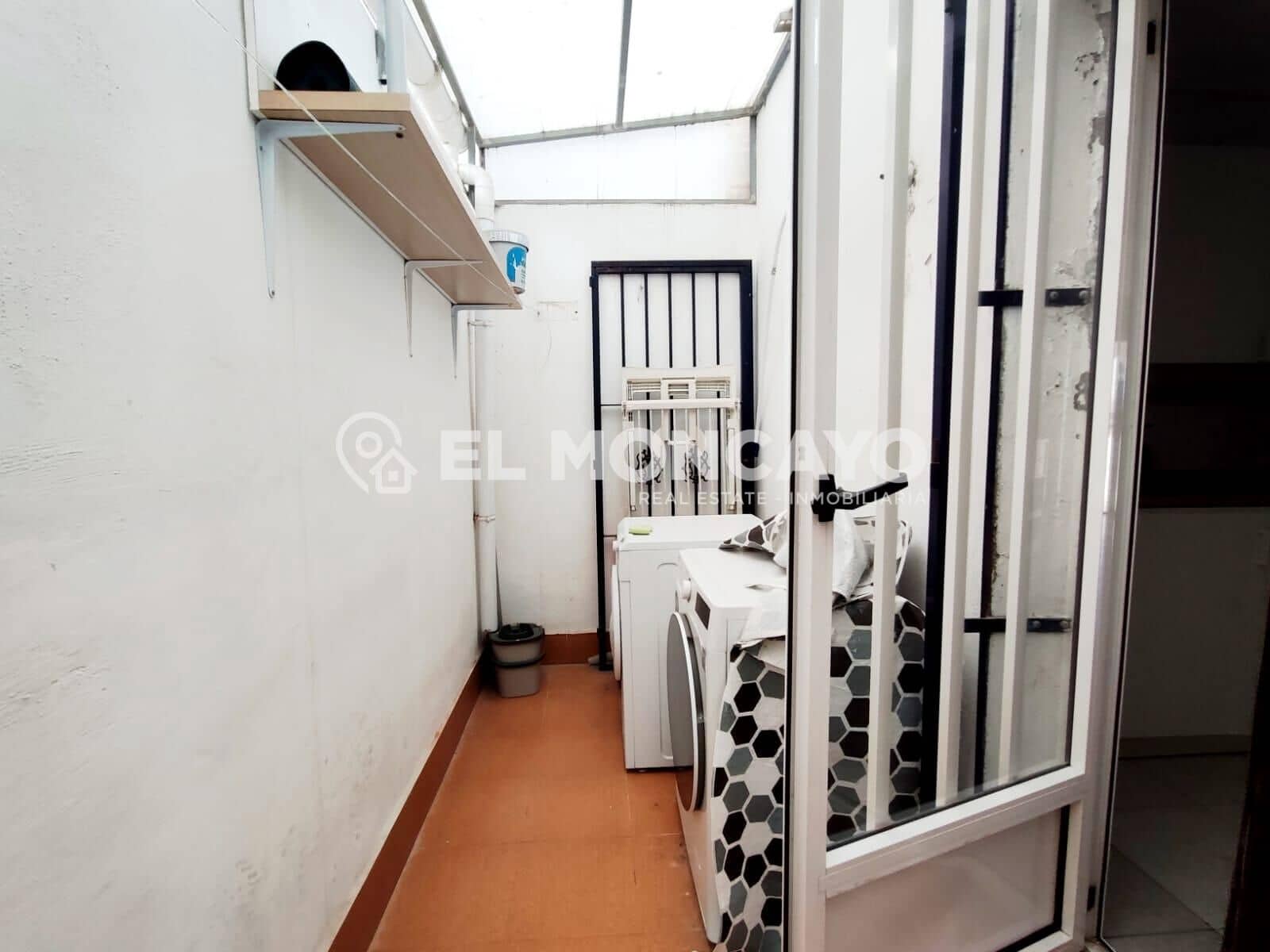2 bedroom Bungalow for sale in El Limonar with pool - € 147,000 (Ref: 9849286)