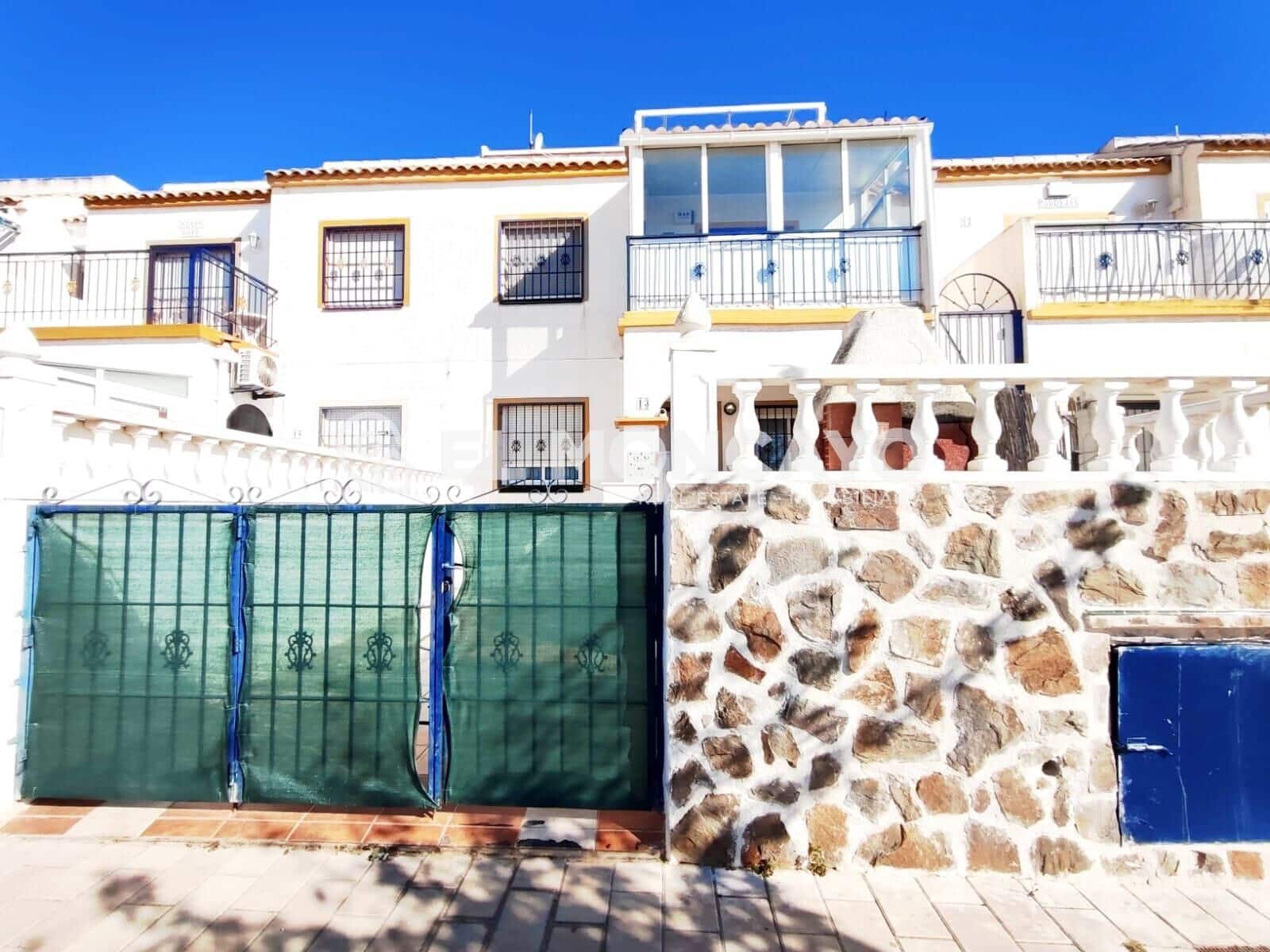 2 bedroom Bungalow for sale in El Limonar with pool - € 147,000 (Ref: 9849286)