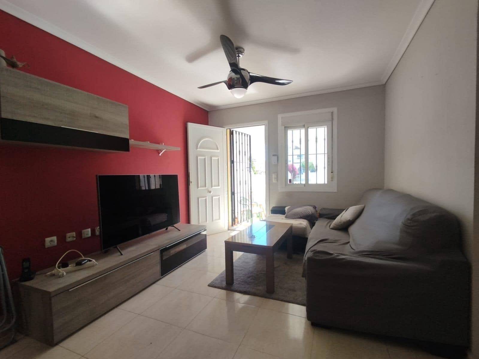 2 sovrum Radhus till salu i Gran Alacant med pool - 210 000 € (Ref: 9855377)