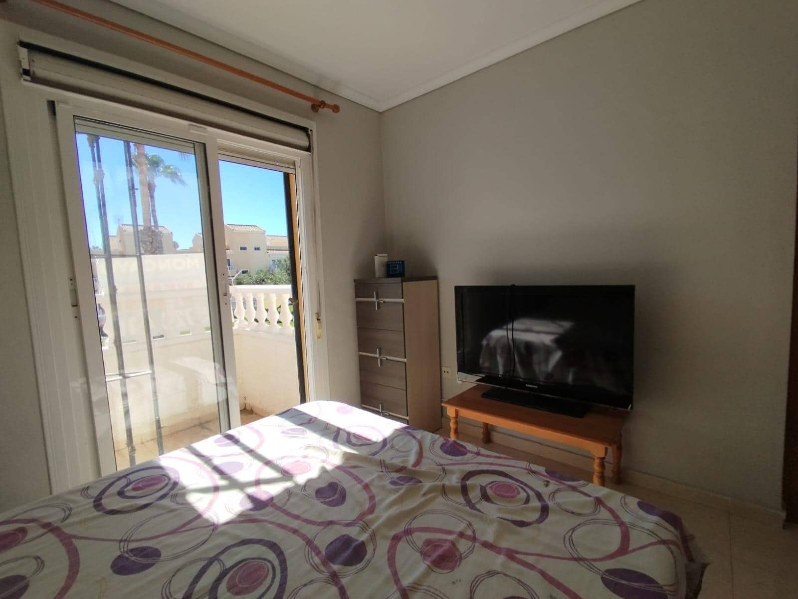2 sovrum Radhus till salu i Gran Alacant med pool - 210 000 € (Ref: 9855377)