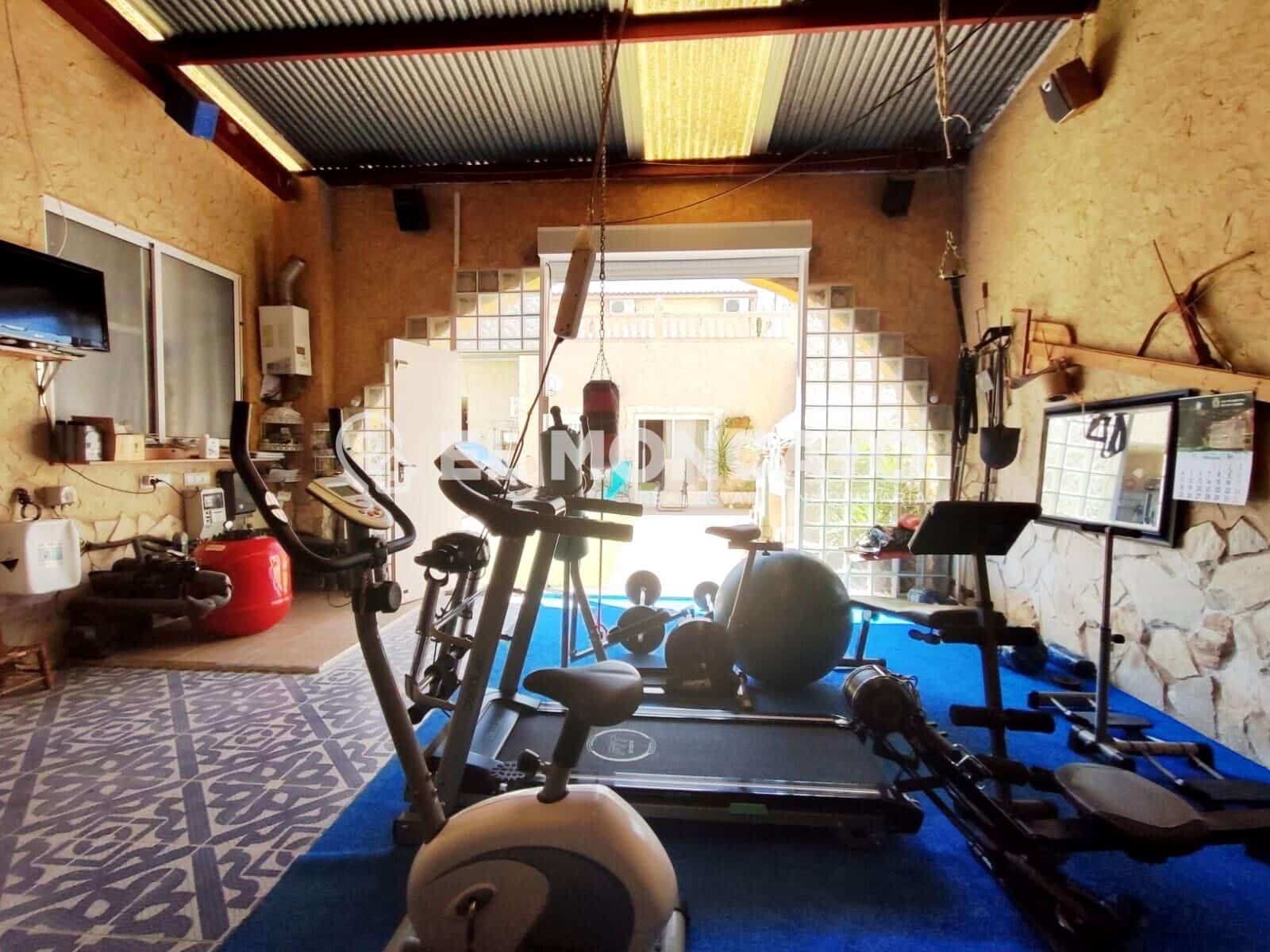 5 quarto Casa em Banda para venda em San Isidro com piscina garagem - 325 000 € (Ref: 9861833)
