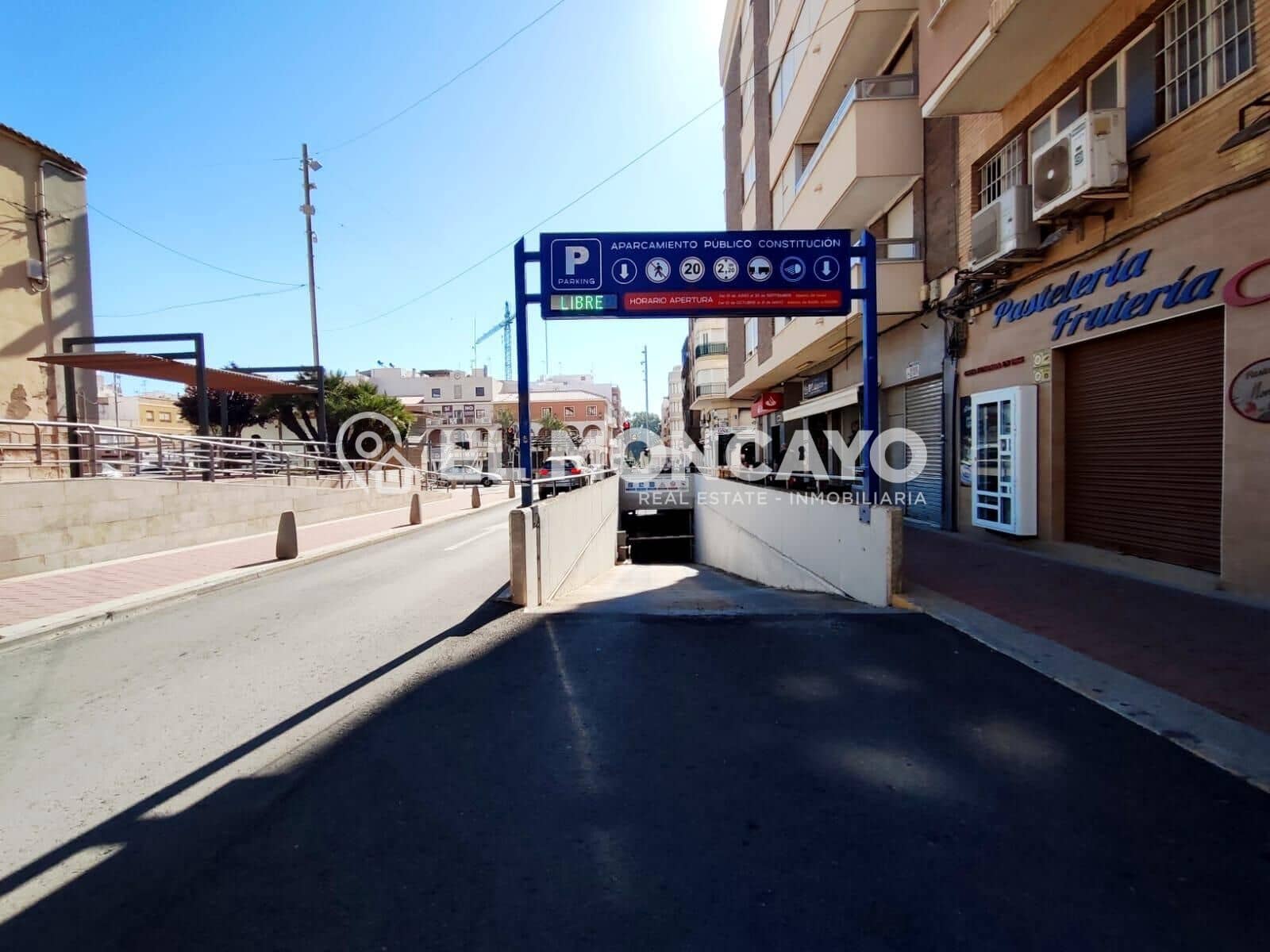 Garagem para venda em Guardamar del Segura - 13 500 € (Ref: 9865130)