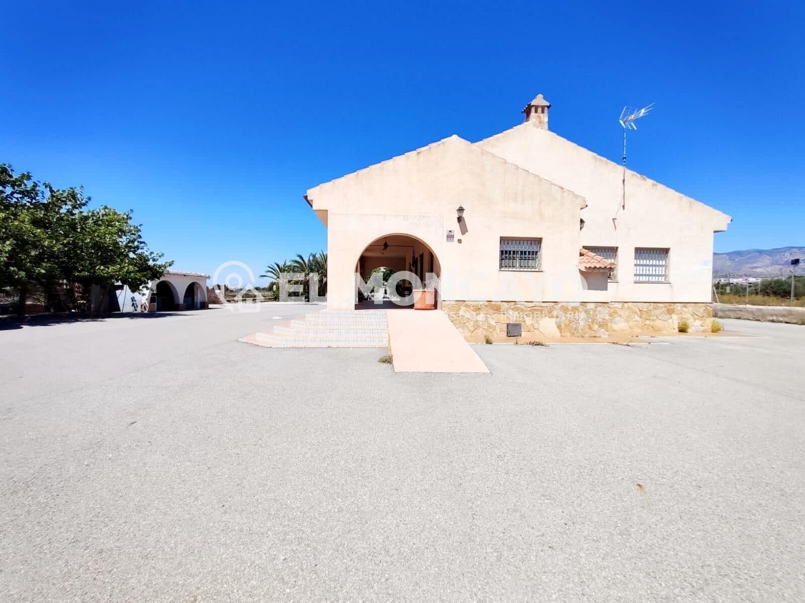 3 bedroom Finca/Country House for sale in Crevillente / Crevillent with garage - € 295,000 (Ref: 9865131)