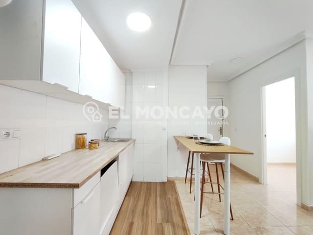 Apartamento de 2 habitaciones en Centro, Torrevieja en venta - 144.000 € (Ref: 9878747)