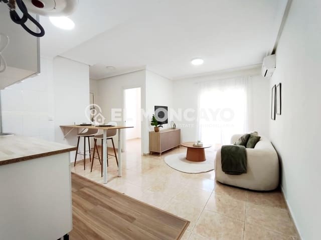 Apartamento de 2 habitaciones en Centro, Torrevieja en venta - 144.000 € (Ref: 9878747)