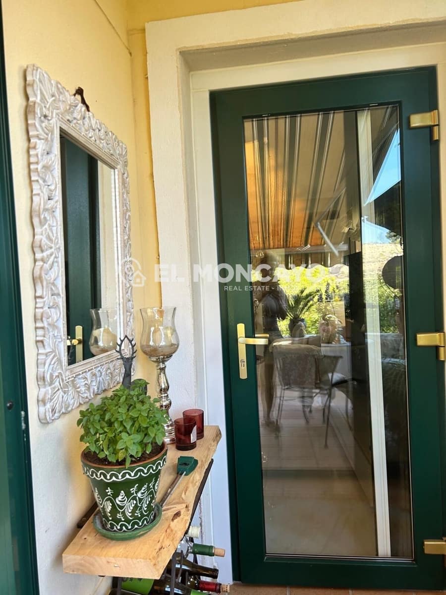 2 makuuhuone Rivitalo myytävänä paikassa Orihuela Costa mukana uima-altaan - 249 000 € (Ref: 9881889)
