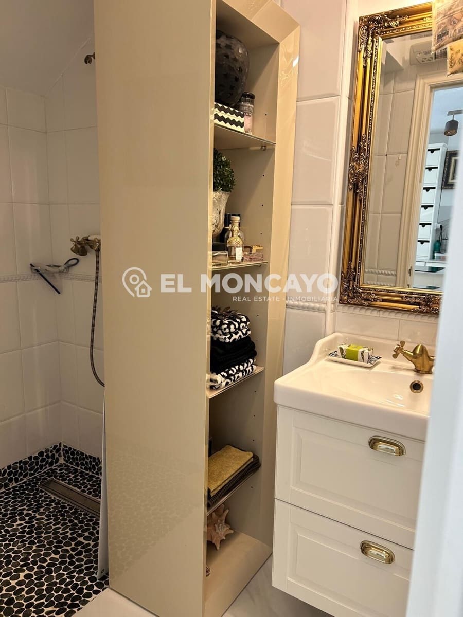 2 makuuhuone Rivitalo myytävänä paikassa Orihuela Costa mukana uima-altaan - 249 000 € (Ref: 9881889)
