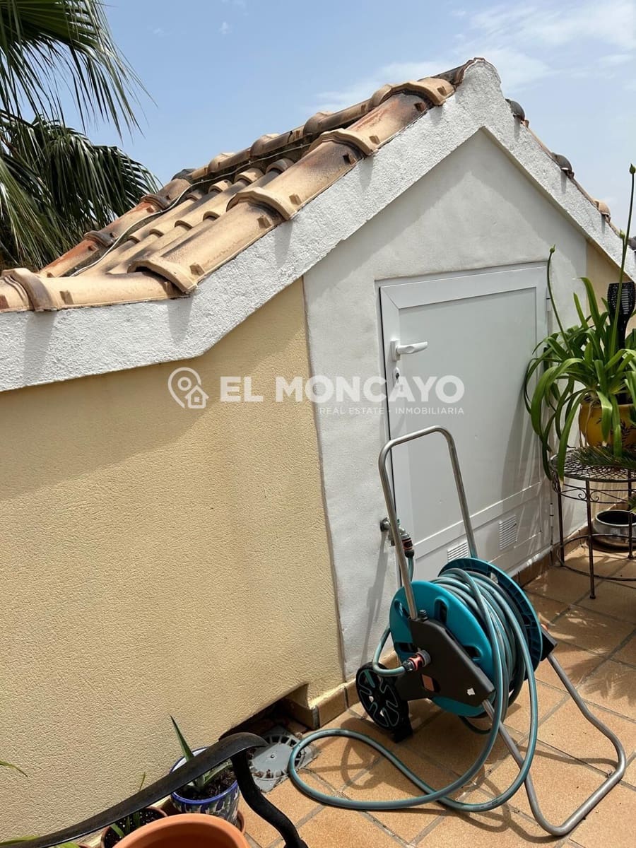2 makuuhuone Rivitalo myytävänä paikassa Orihuela Costa mukana uima-altaan - 249 000 € (Ref: 9881889)