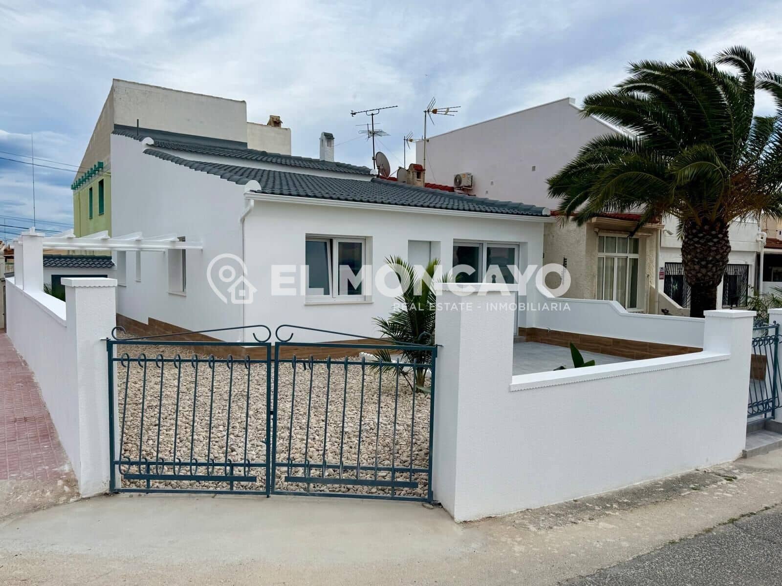 3 bedroom Villa for sale in Rojales - € 249,000 (Ref: 9884732)